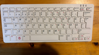 Raspberry Pi 400 tietokone