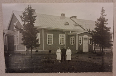 Pelkosenniemi: Maalaistalo *** (533)