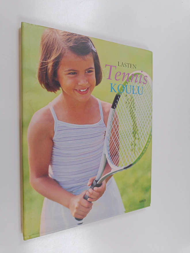 Naia Bray-Moffatt : Lasten tenniskoulu
