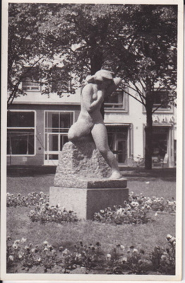 Jyväskylä. Raja-ahon veistos. Albin Aaltonen   ,e115