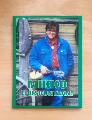 Mikko Alatalo Eduskuntaan, lahjat, kello ja siemenet.