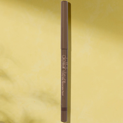 Delilah Eye Line Long Wear Retractable Pencil sävy Twig