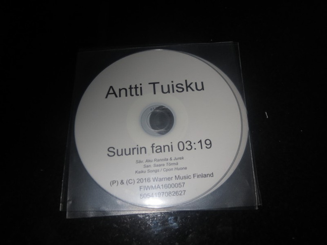 Antti Tuisku Suurin Fani cds