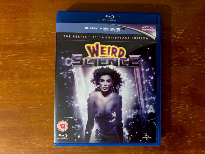 Lisa Unelmien nainen Weird Science Blu-ray