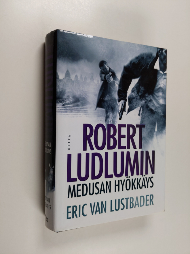 Eric Van Lustbader : Robert Ludlumin Medusan hyökkäys