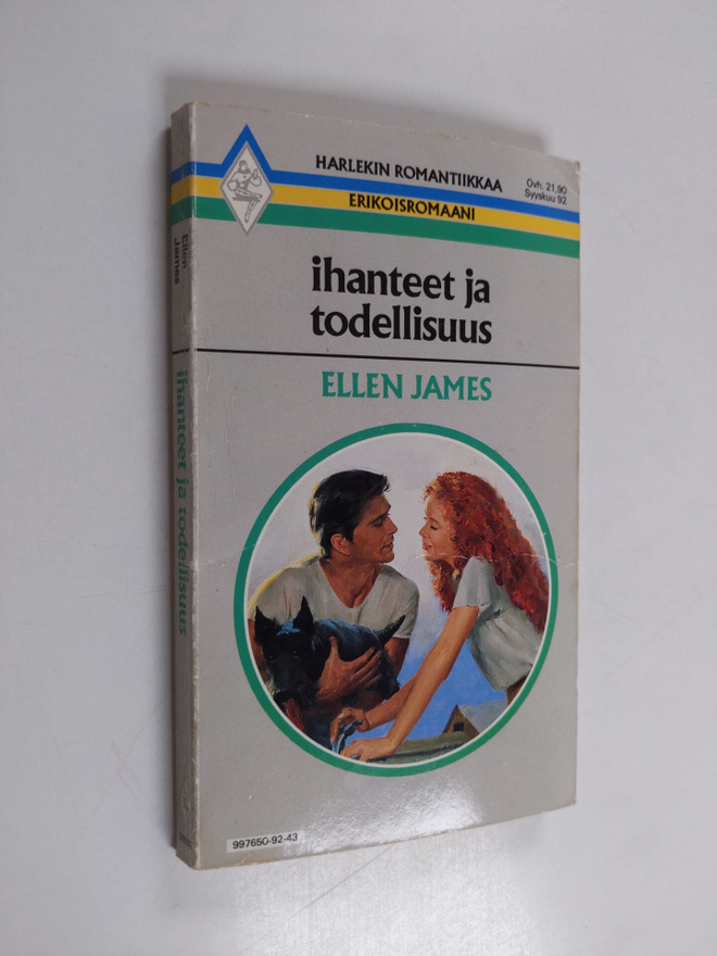Ellen James : Ihanteet ja todellisuus