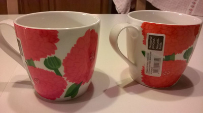 PRIMAVERA PUNAISET MUKIT 2 KPL UUDET