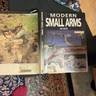 Modern SMALL ARMS hyvä opus kiinnostuneille - pikkukuva 1