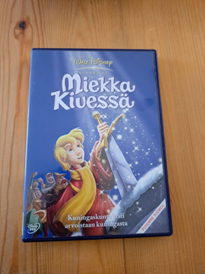 Miekka Kivessä DVD uudenveroinen