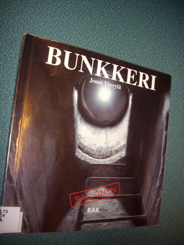 Jouni Töyrylä: BUNKKERI ( Sis.postikulut )