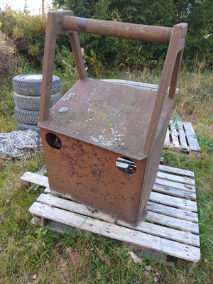 Valmet etuseinä
