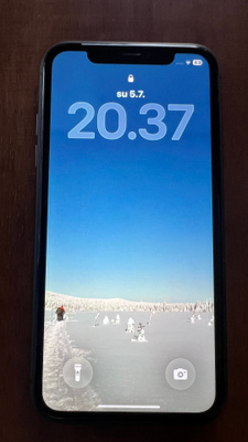 IPhone 11, Black, 64 GB, akun kunto 77% + 11 kpl suojakuoria