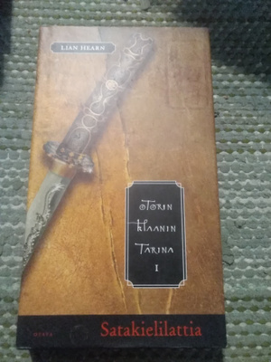 Lian Hearn: Satakielilattia - Otorin klaanin tarina 1-