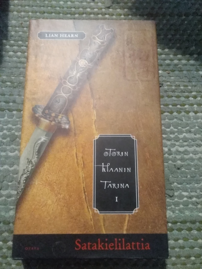 Lian Hearn: Satakielilattia - Otorin klaanin tarina 1-