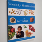 Karen Sullivan : Vitamiinit ja kivennäisaineet - pikkukuva 1