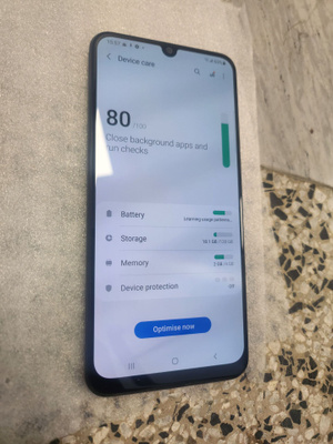 Samsung galaxy A50 puhelin