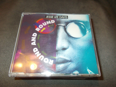 CDM JESSE LEE DAVIS ** ROUND AND ROUND **