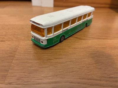 Majorette linja-auto / bussi vanha pikkuauto n 1/64