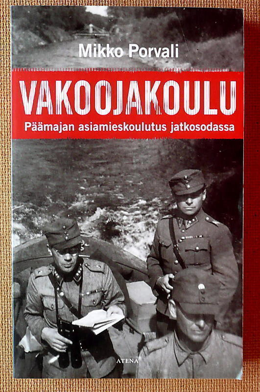 Mikko Porvali:  Sinisen kuoleman kuva/ Vakoojakoulu