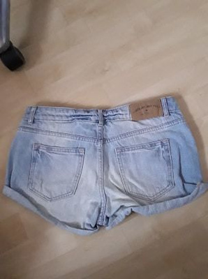 H&M DIVIDED farkkushortsit