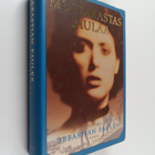 Sebastian Faulks : Mustarastas laulaa - pikkukuva 1
