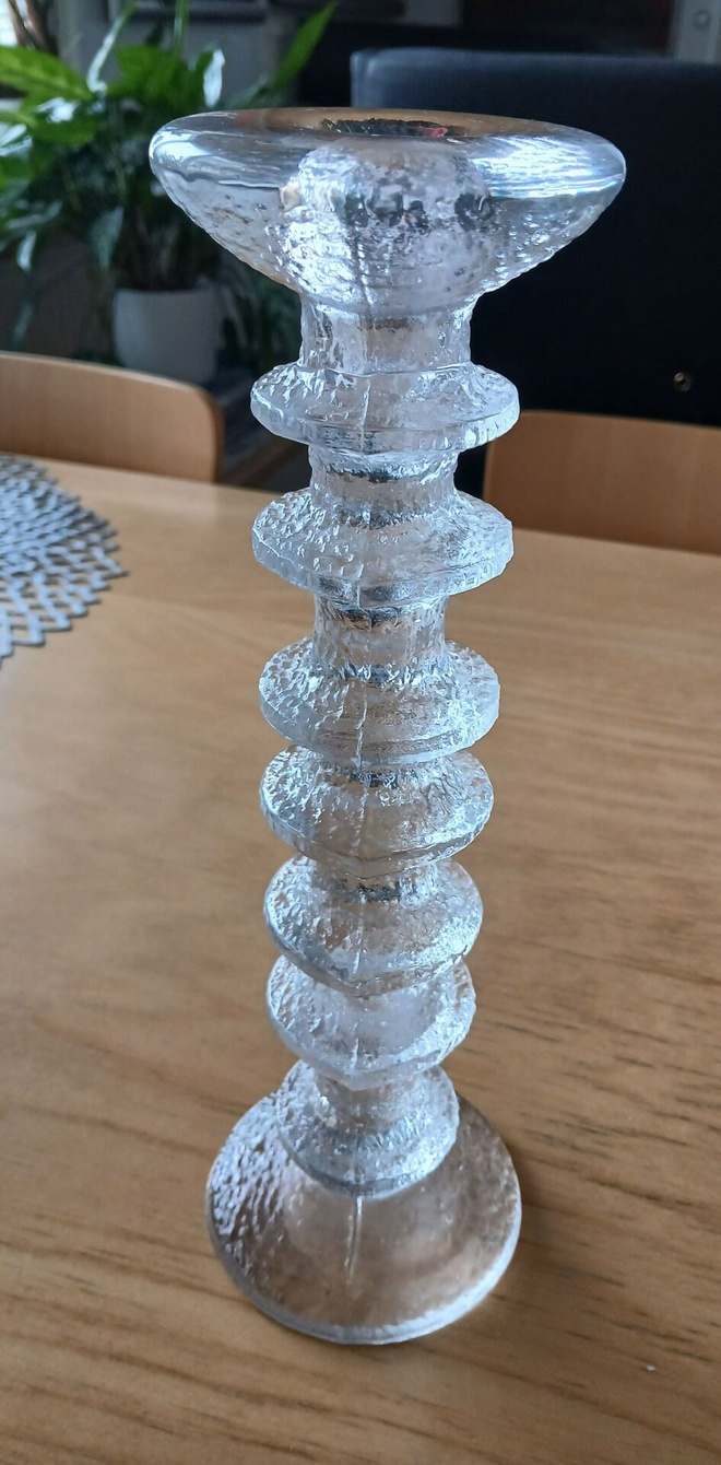 Iittala Festivo 7-solmuinen kynttilänjalka.