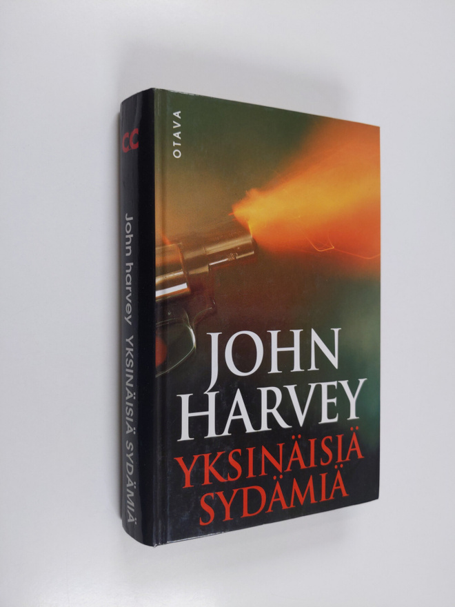 John Harvey : Yksinäisiä sydämiä