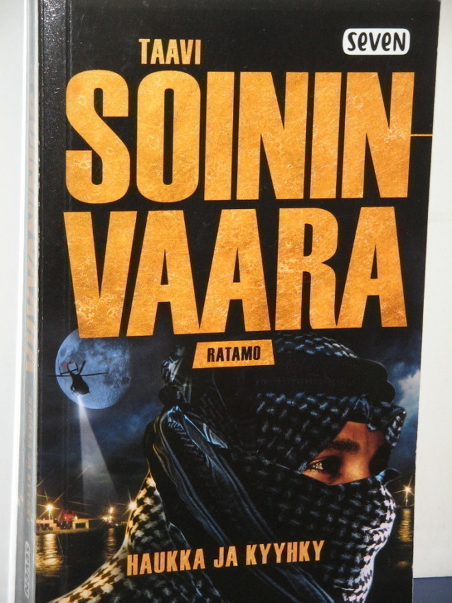 Taavi Soininvaara : HAUKKA JA KYYHKY