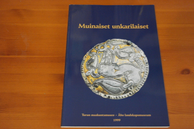 Istvan Fodor:Muinaist unkarilaiset.Nid.