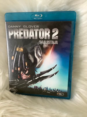 PREDATOR 2 - SAALISTAJA (SUOMIKANNET)