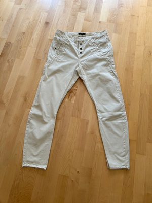 Puuvillaiset beiget pitkät housut ( Lindex ) koko 40