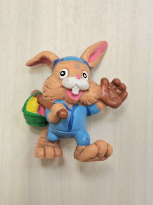 Wallace Berrie pupu ruskea