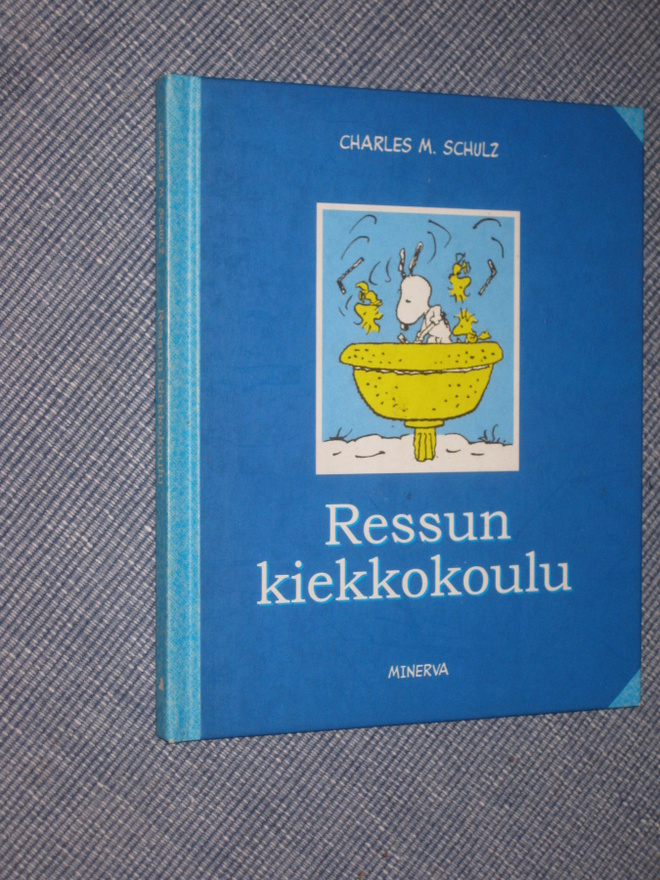 Ressun kiekkokoulu  Schulz, Charles M. 