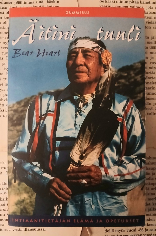 Bear Heart - Äitini tuuli (pokkari)