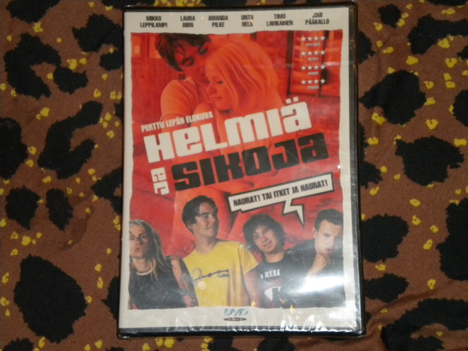 DVD - HELMIÄ JA SIKOJA - 2003  MINT