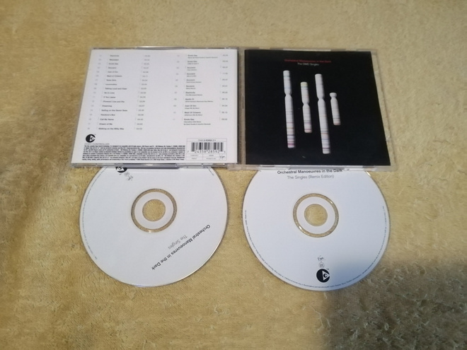 ORCHESTRAL MANOEUVRES IN THE DARK - The Omd Singles 2CD