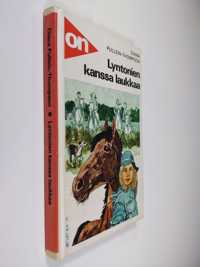 Diana Pullein-Thompson : Lyntonien kanssa laukkaa