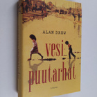 Alan Drew : Vesipuutarhat - pikkukuva 1