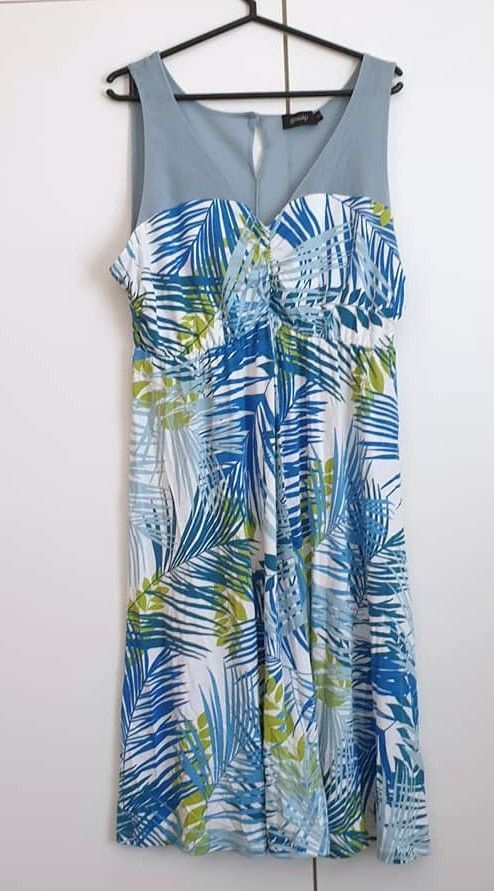 A-linjainen mekko 42-44
