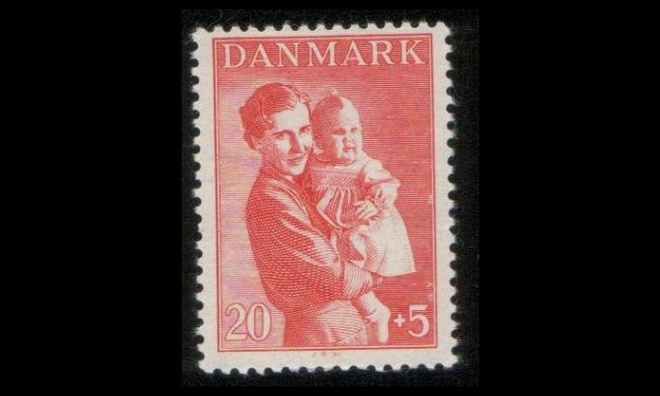 Tanska 279 ** Lastenapu 20 + 5 öre (1943)