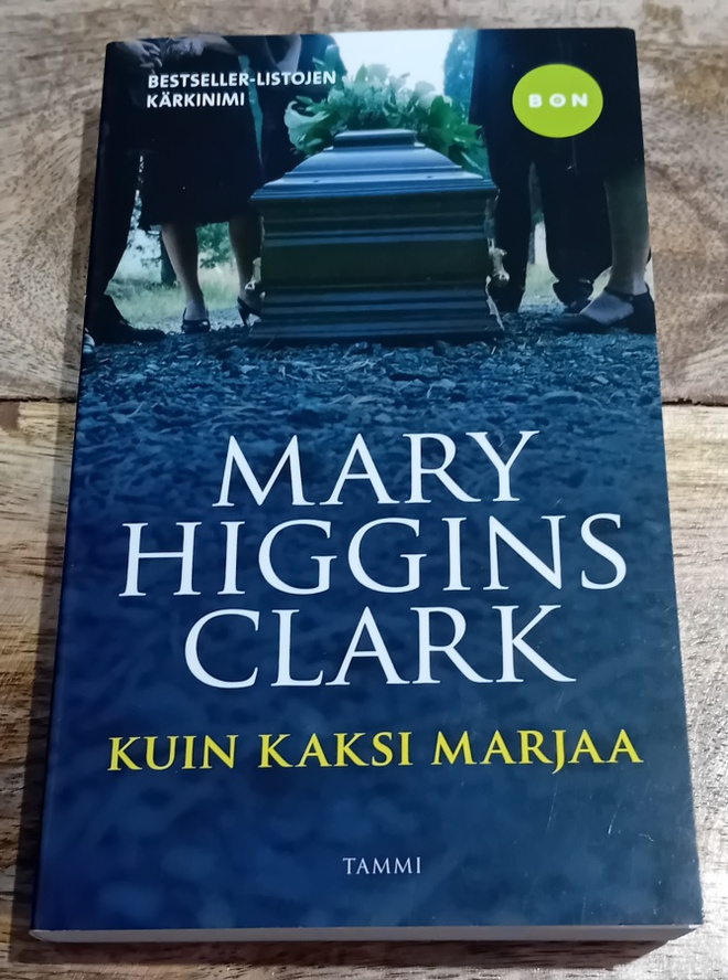 Mary Higgins Clark - Kuin kaksi marjaa