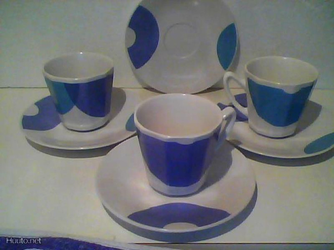 Kupit ja lautaset 6+6 kpl vanhanaikaiset