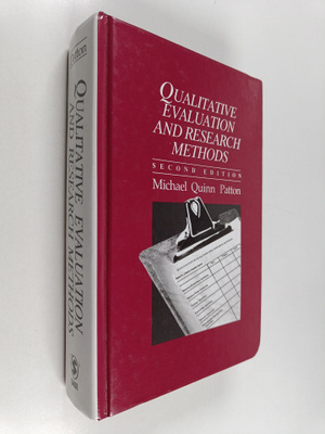 Michael Quinn Patton : Qualitative evaluation and researc...
