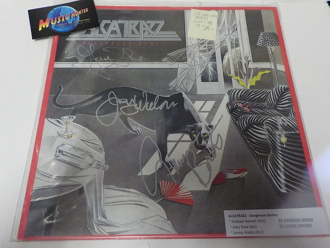 ALCATRAZZ DANGEROUS GAMES M-/M- LP + 3 X NIMMARIT