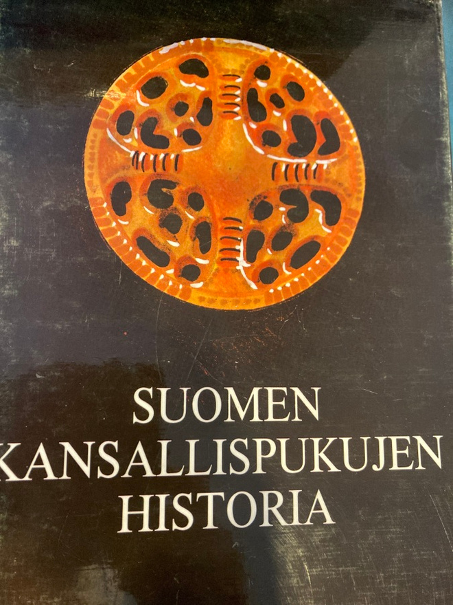 U. T. SIRELIUS: SUOMEN KANSALLISPUKUJEN HISTORIA