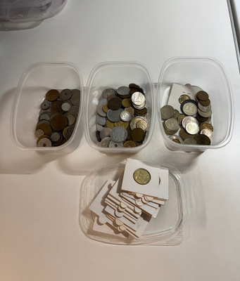 Ulkomaiden kolikoita 852,9g