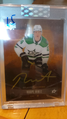Rare clear cut autograph Roope hintz!!!