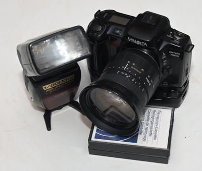 MINOLTA DYNAX 700