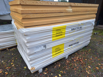 Eurothane® EWall PIR-lämmöneristelevy seinä- ja yläpohjarak.