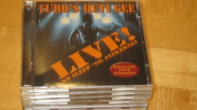 Turo's Hevi Gee- Live! No Sleep`Til Pitkämäki